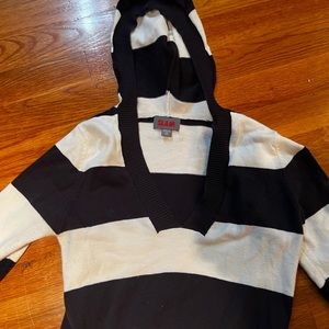 Slam Sweater Blue and White Horizontal Stripes ⛹️‍♀️